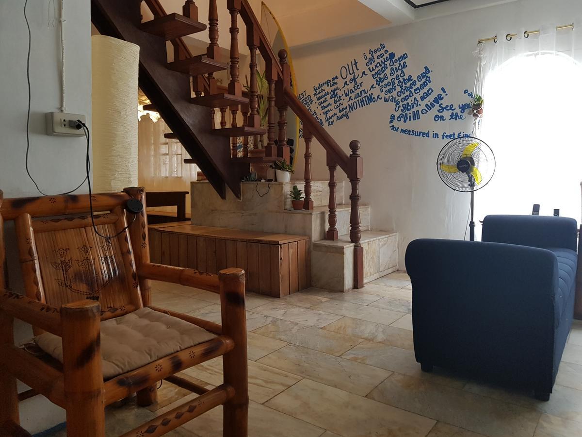 Go Surfari House Hostel Baler Buitenkant foto