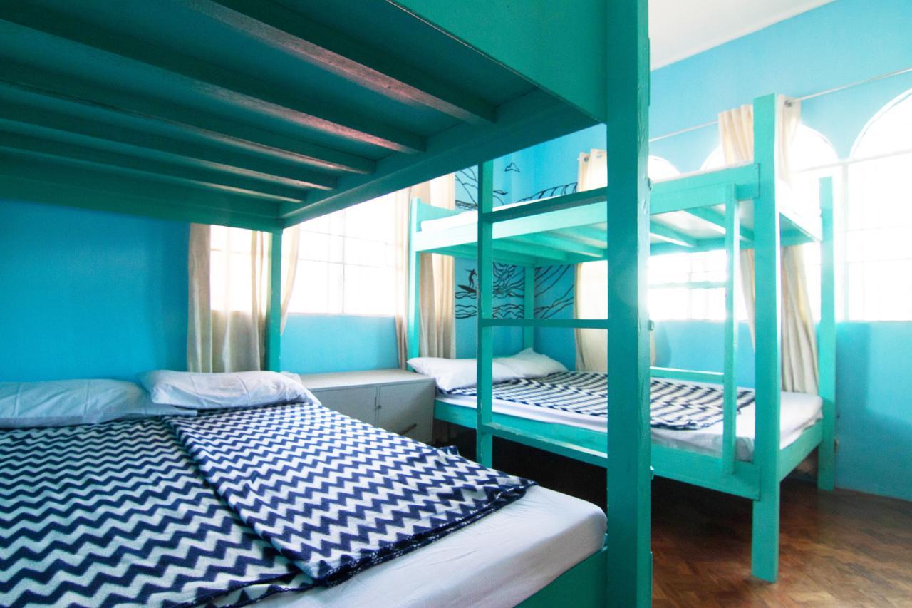 Go Surfari House Hostel Baler Buitenkant foto