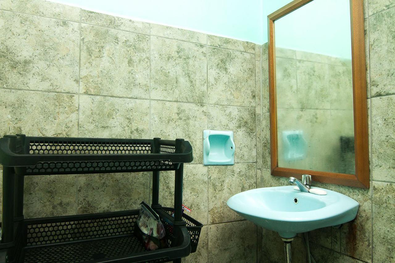 Go Surfari House Hostel Baler Buitenkant foto
