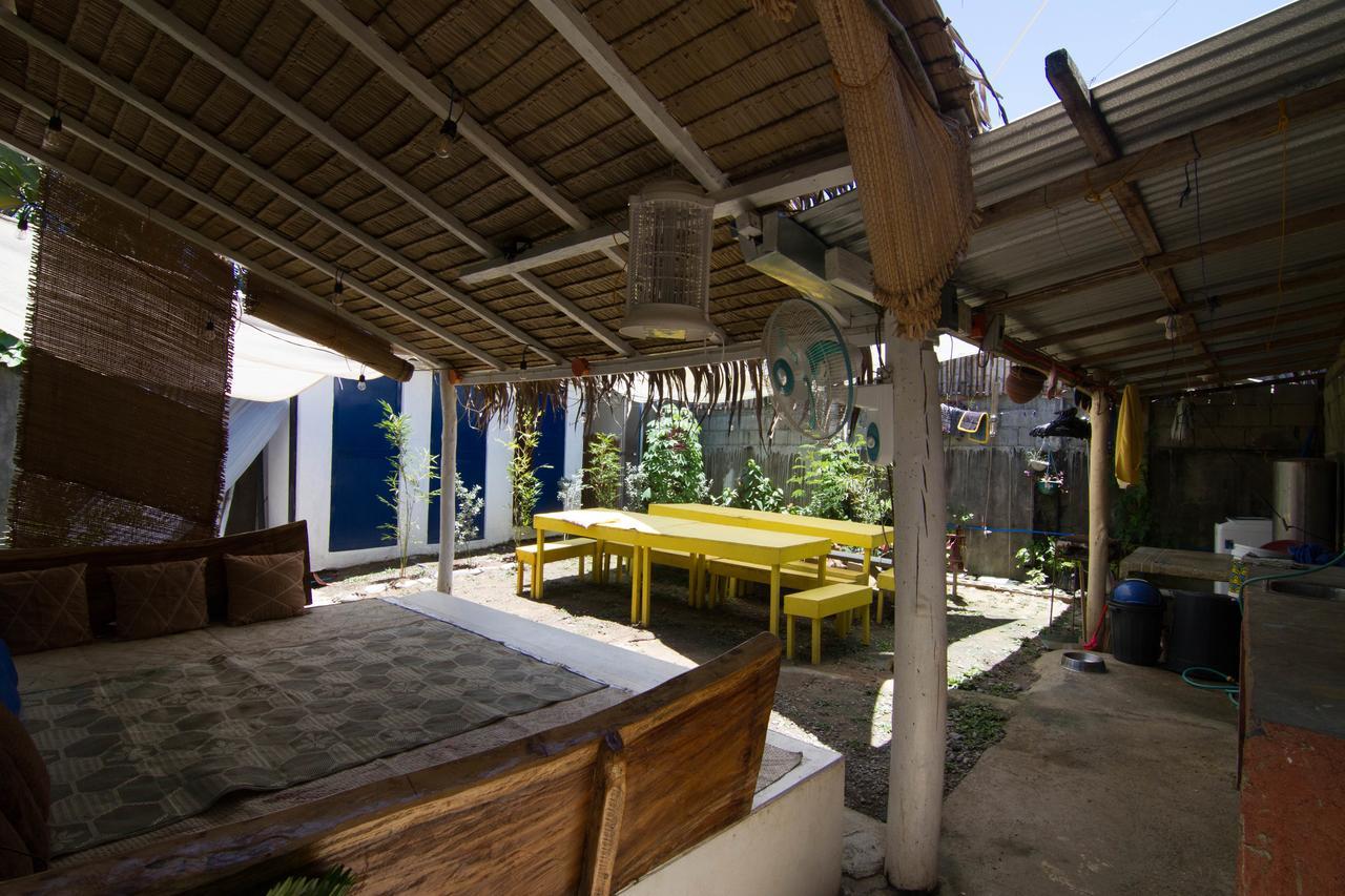 Go Surfari House Hostel Baler Buitenkant foto