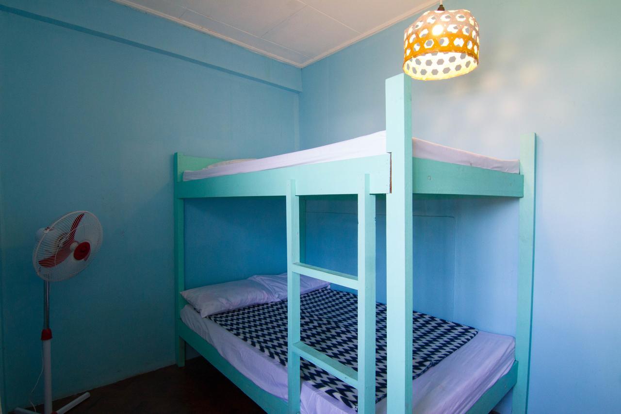 Go Surfari House Hostel Baler Buitenkant foto