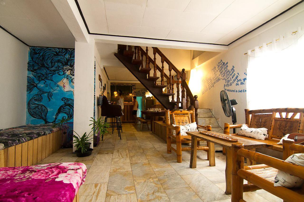 Go Surfari House Hostel Baler Buitenkant foto